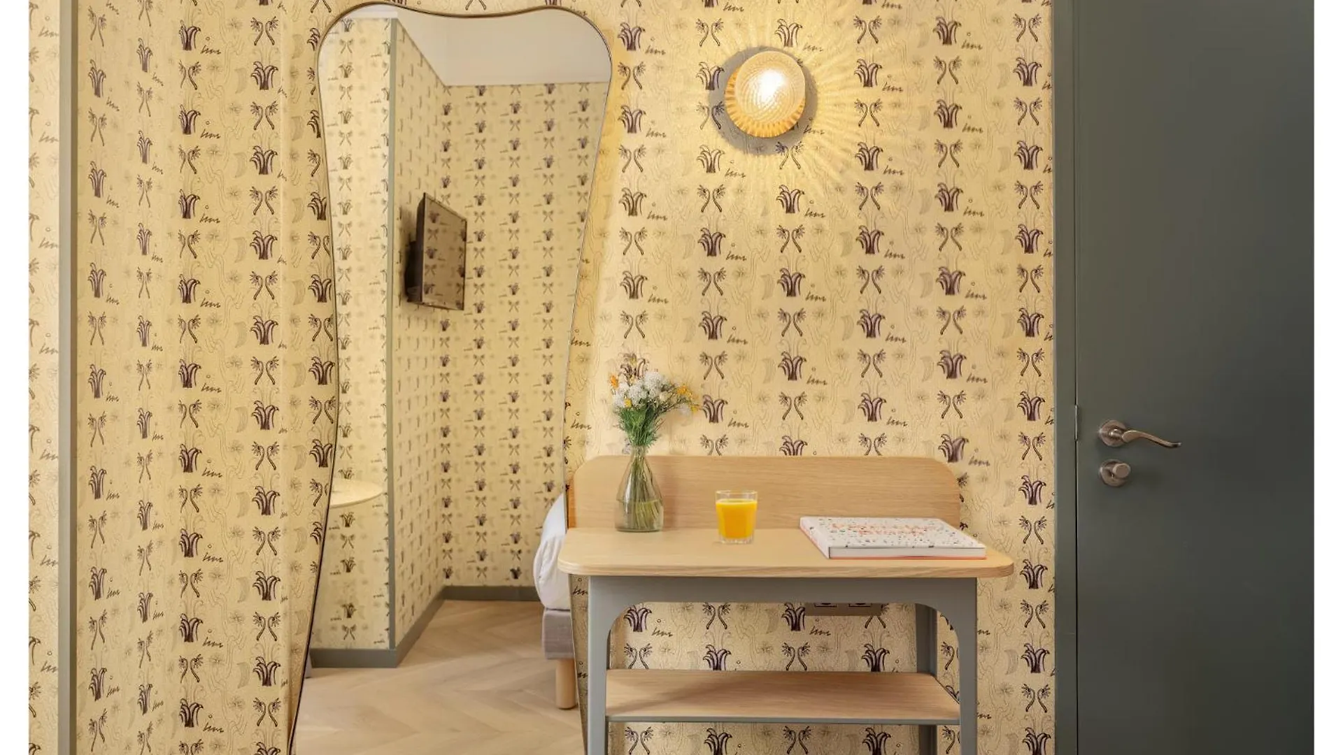Hotel Miss Fuller Paris Frankreich